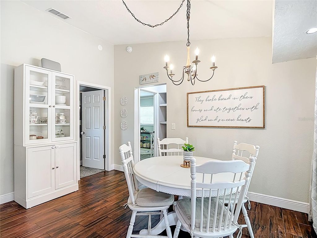 Image 25 of property listing at 12504 TWIN BRANCH ACRES ROAD, Tampa, FL 33626