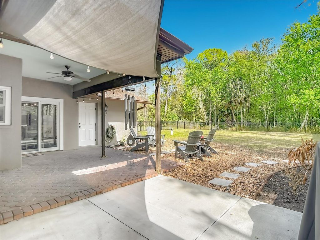 Image 50 of property listing at 12504 TWIN BRANCH ACRES ROAD, Tampa, FL 33626