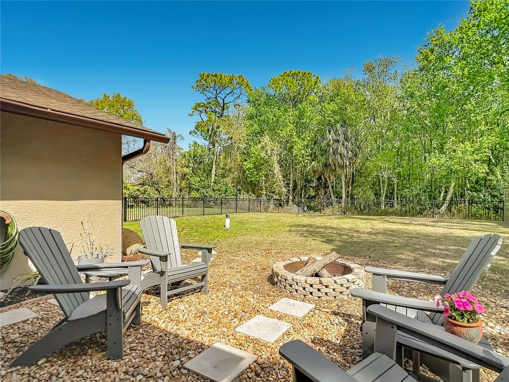 Image 51 of property listing at 12504 TWIN BRANCH ACRES ROAD, Tampa, FL 33626