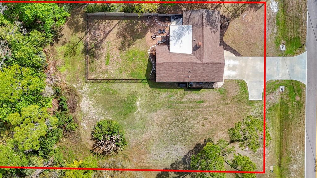 Image 58 of property listing at 12504 TWIN BRANCH ACRES ROAD, Tampa, FL 33626