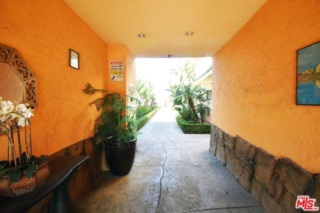 3835 W 104th Street, Inglewood, CA 90303