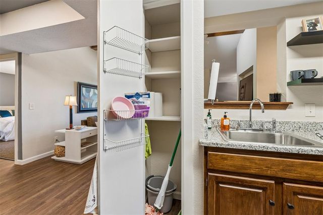 14439 N Pennsylvania Avenue 30H, Edmond, OK 73134
