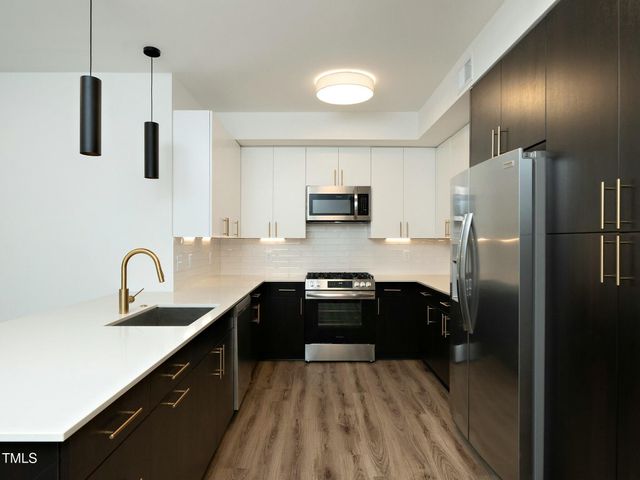 615 W Peace Street 304, Raleigh, NC 27605