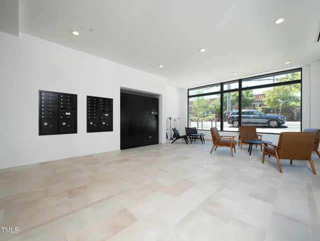 615 W Peace Street 304, Raleigh, NC 27605