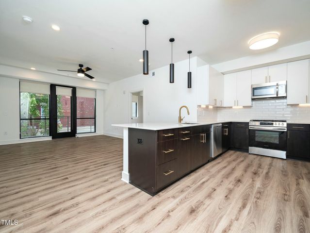 615 W Peace Street 304, Raleigh, NC 27605