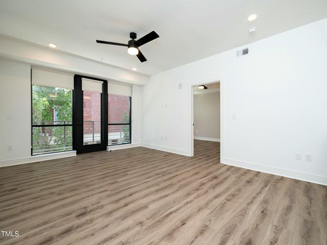 615 W Peace Street 304, Raleigh, NC 27605