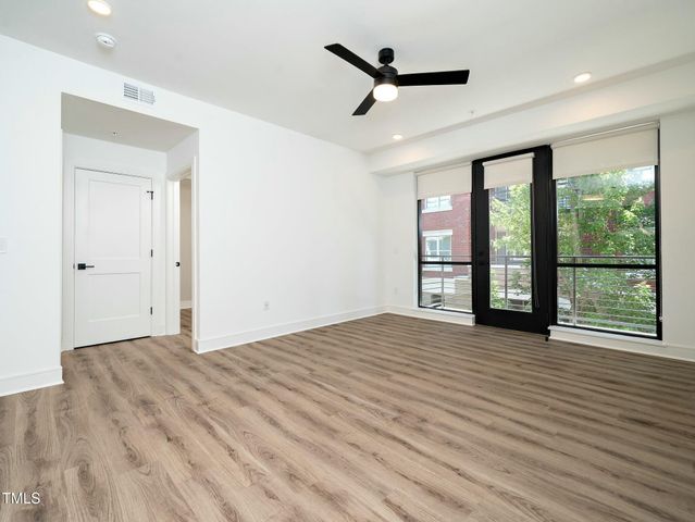 615 W Peace Street 304, Raleigh, NC 27605