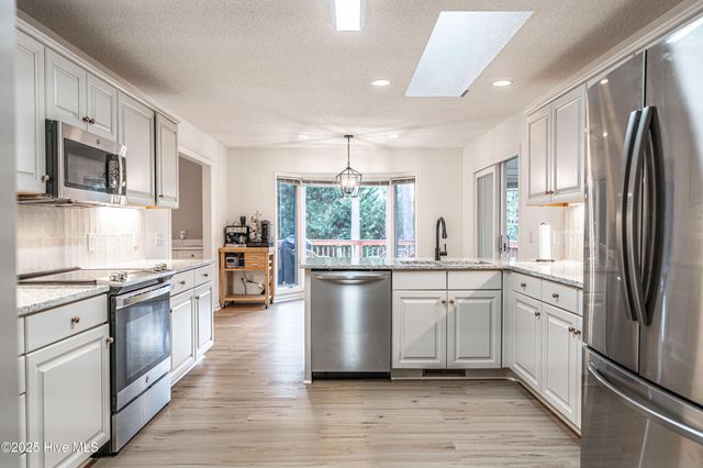 11 Greenville Lane, Pinehurst, NC 28374