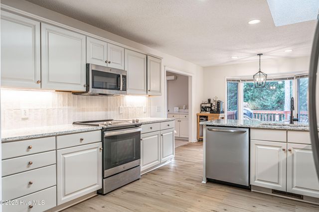 11 Greenville Lane, Pinehurst, NC 28374