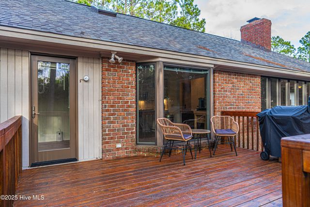 11 Greenville Lane, Pinehurst, NC 28374