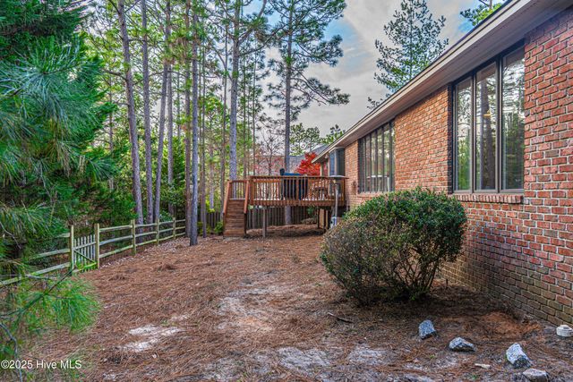11 Greenville Lane, Pinehurst, NC 28374