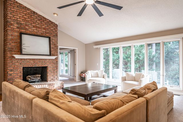 11 Greenville Lane, Pinehurst, NC 28374