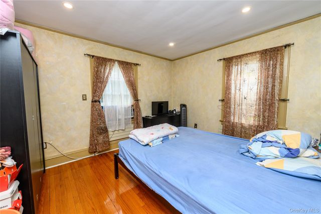 24222 54th Avenue, Little Neck, NY 11362