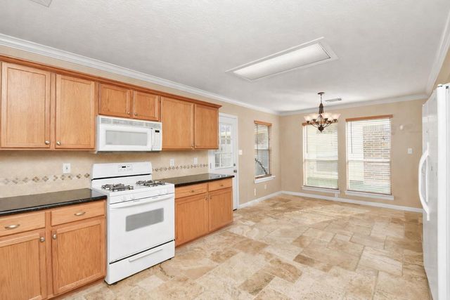 10810 Desert Springs Circle, Houston, TX 77095