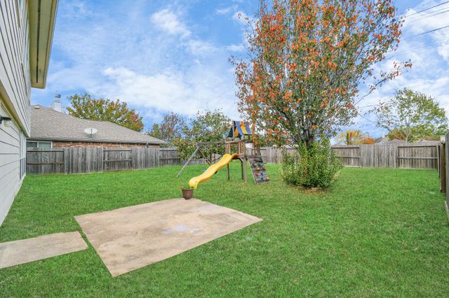 10810 Desert Springs Circle, Houston, TX 77095