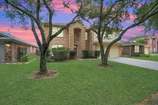 10810 Desert Springs Circle, Houston, TX 77095