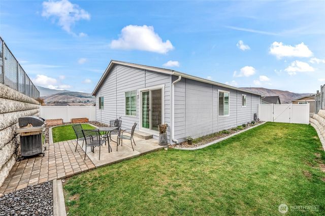 2205 SE Marlette Road, East Wenatchee, WA 98802