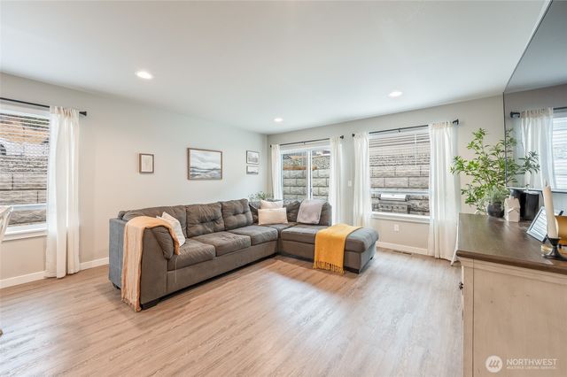 2205 SE Marlette Road, East Wenatchee, WA 98802