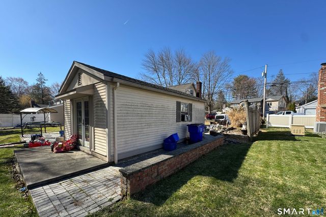 118 Harvester Road, Fairfield, CT 06825