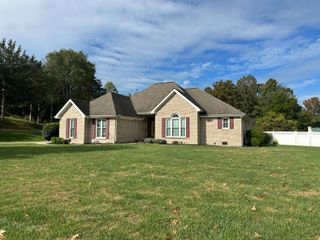 8220 Briarstone Lane, Ooltewah, TN 37363