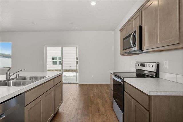 10404 W Sorenstam Rd, Cheney, WA 99004