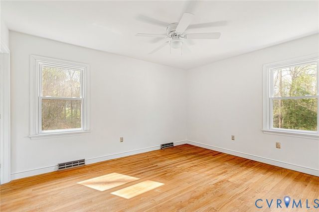 9107 Mossybrook Rd, Mechanicsville, VA 23116