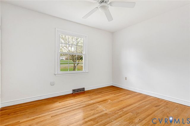9107 Mossybrook Rd, Mechanicsville, VA 23116