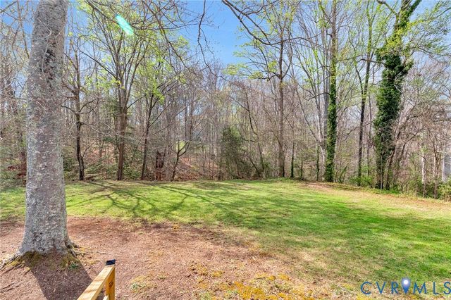 9107 Mossybrook Rd, Mechanicsville, VA 23116