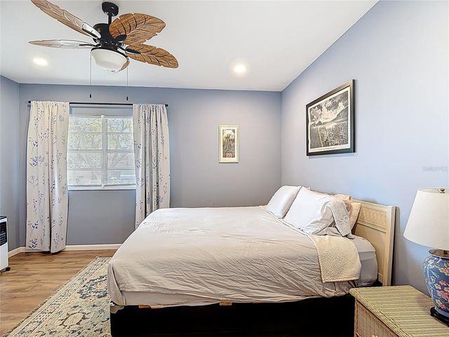 831 HILLSIDE AVE, Lake Wales, FL 33853