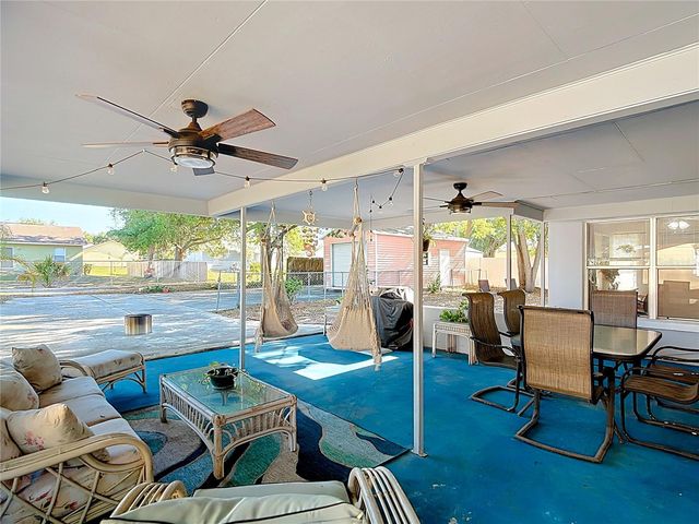 831 HILLSIDE AVE, Lake Wales, FL 33853