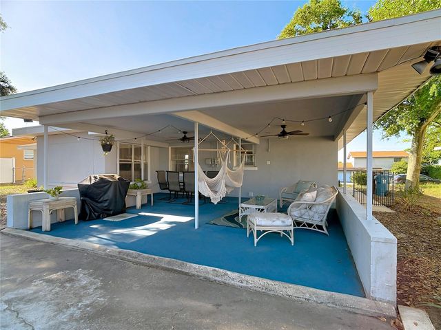 831 HILLSIDE AVE, Lake Wales, FL 33853