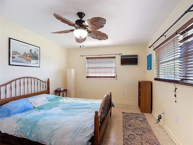 831 HILLSIDE AVE, Lake Wales, FL 33853