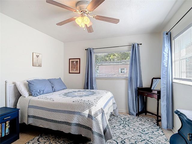 831 HILLSIDE AVE, Lake Wales, FL 33853