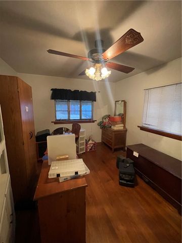 417 N 6th Ave, City Of But Nw, PA 16001