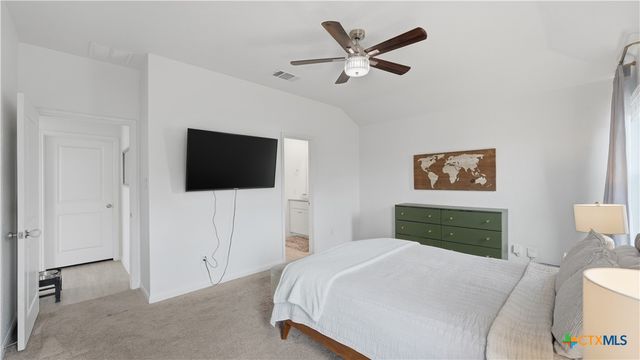 1949 Redstart, New Braunfels, TX 78130