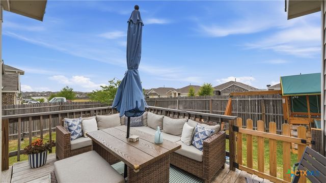 1949 Redstart, New Braunfels, TX 78130