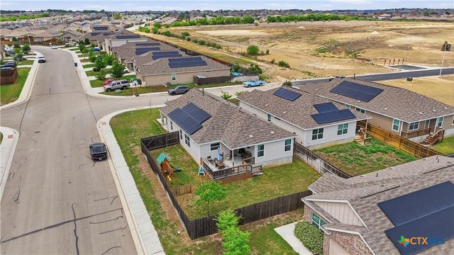 1949 Redstart, New Braunfels, TX 78130