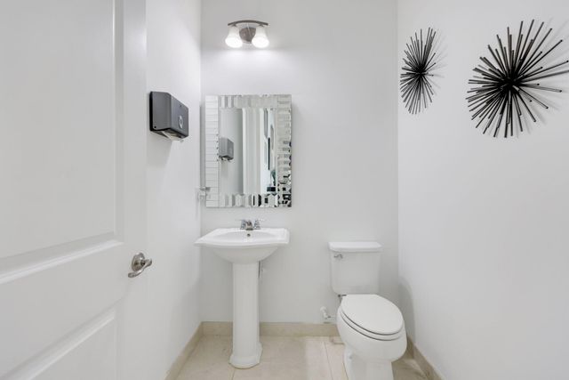 5700 N Sterling Ranch Drive, Davie, FL 33314