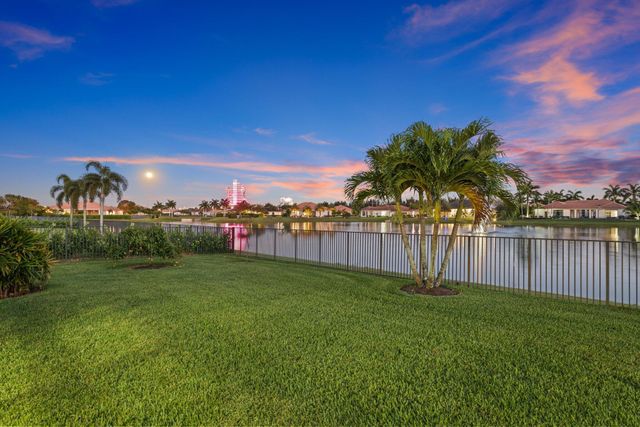 5700 N Sterling Ranch Drive, Davie, FL 33314