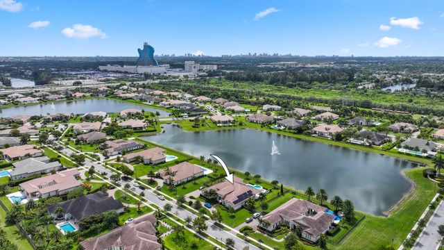 5700 N Sterling Ranch Drive, Davie, FL 33314