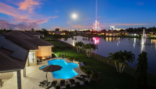 5700 N Sterling Ranch Drive, Davie, FL 33314