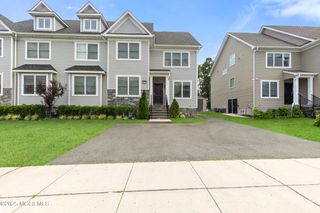 94 Bradhurst Avenue, Lakewood, NJ 08701