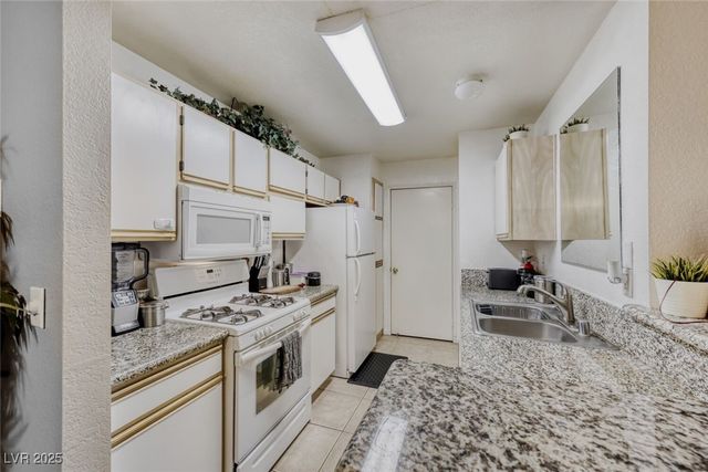 2200 South Fort Apache Road 1251, Las Vegas, NV 89117