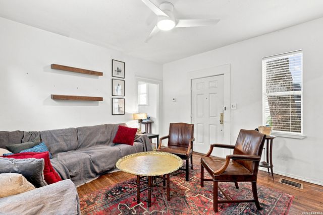 421 ELEANOR AVE, San Antonio, TX 78209
