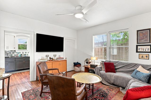 421 ELEANOR AVE, San Antonio, TX 78209