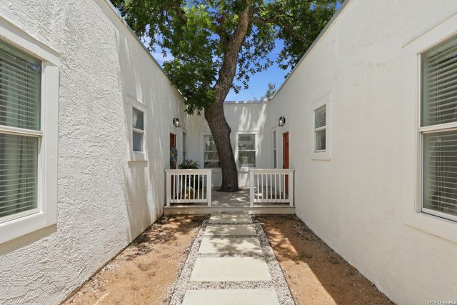 421 ELEANOR AVE, San Antonio, TX 78209