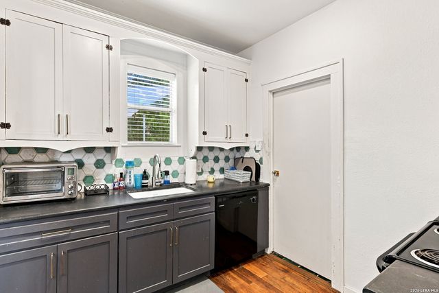 421 ELEANOR AVE, San Antonio, TX 78209
