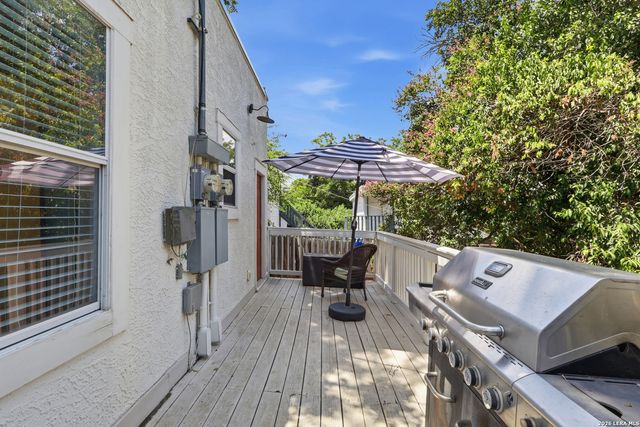 421 ELEANOR AVE, San Antonio, TX 78209