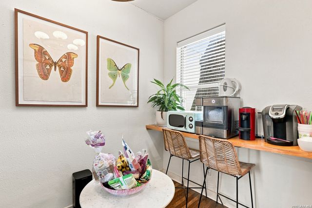 421 ELEANOR AVE, San Antonio, TX 78209