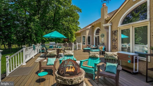 1724 BROOK LN, Jamison, PA 18929